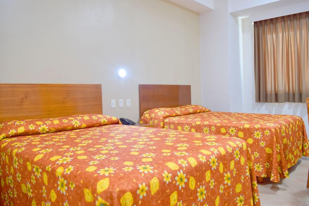 Hotel Delfines - A 2 Calles Del Acuario ורקרוז מראה חיצוני תמונה