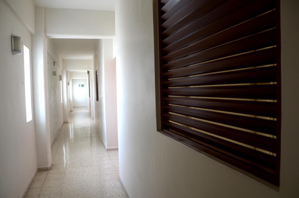 Hotel Delfines - A 2 Calles Del Acuario ורקרוז מראה חיצוני תמונה